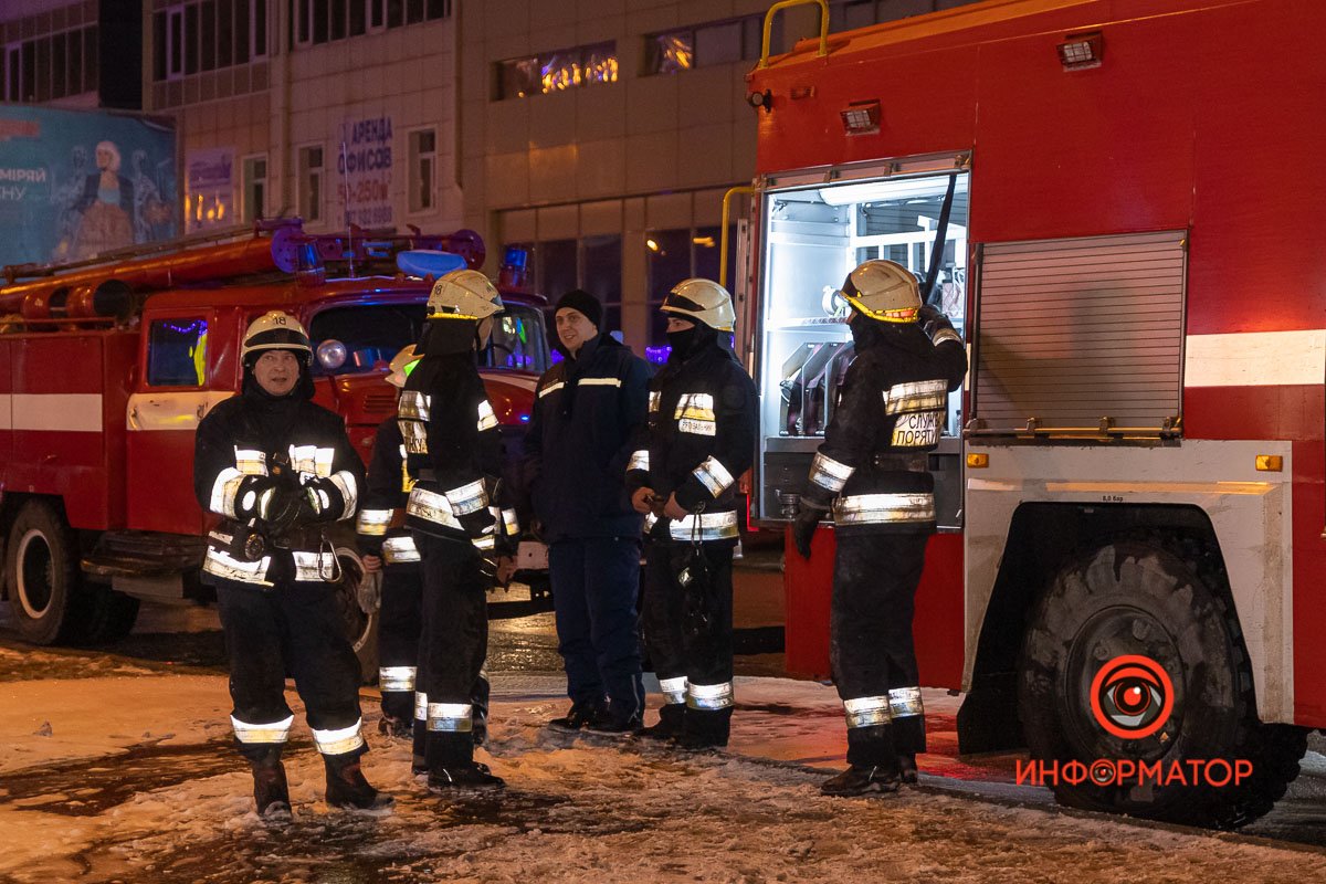 Причины пожара установят сотрудники полиции
