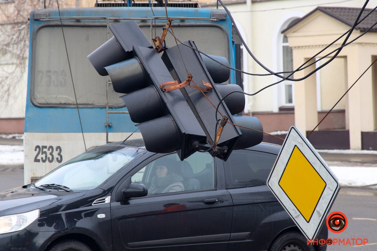 Коммунальщики уже работают над решением проблемы Коммунальщики уже работают над решением проблемы