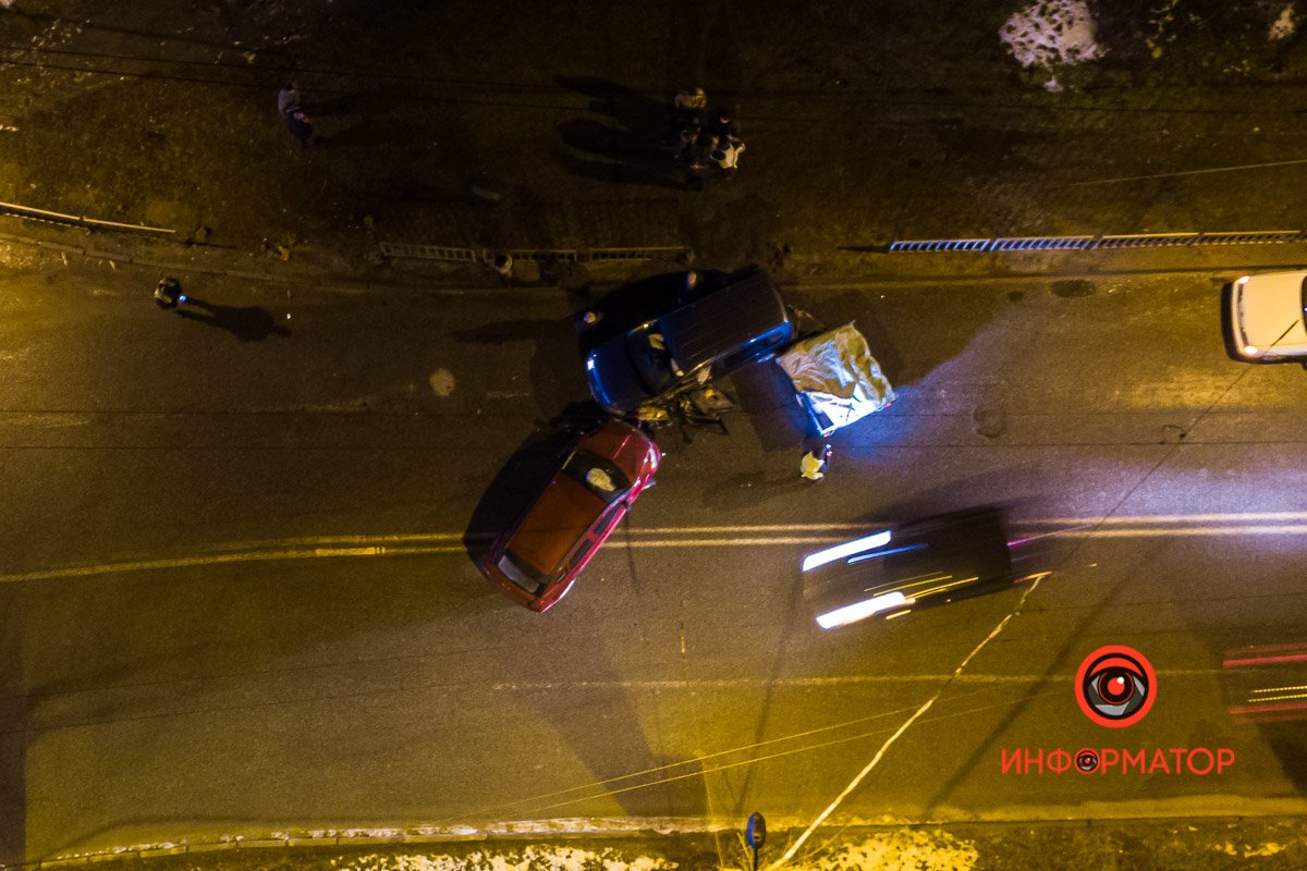 От помощи медиков все участники аварии отказались От помощи медиков все участники аварии отказались