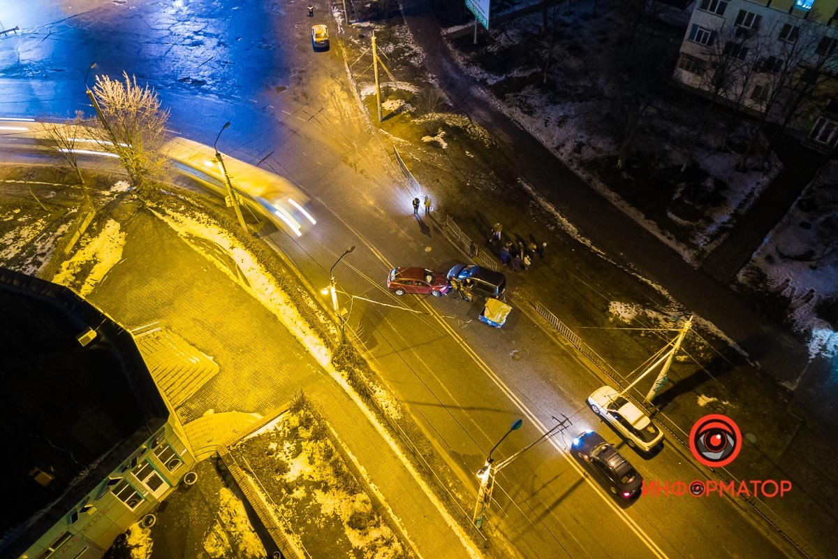 Также заблокирован левый ряд в сторону Донецкого шоссе Также заблокирован левый ряд в сторону Донецкого шоссе