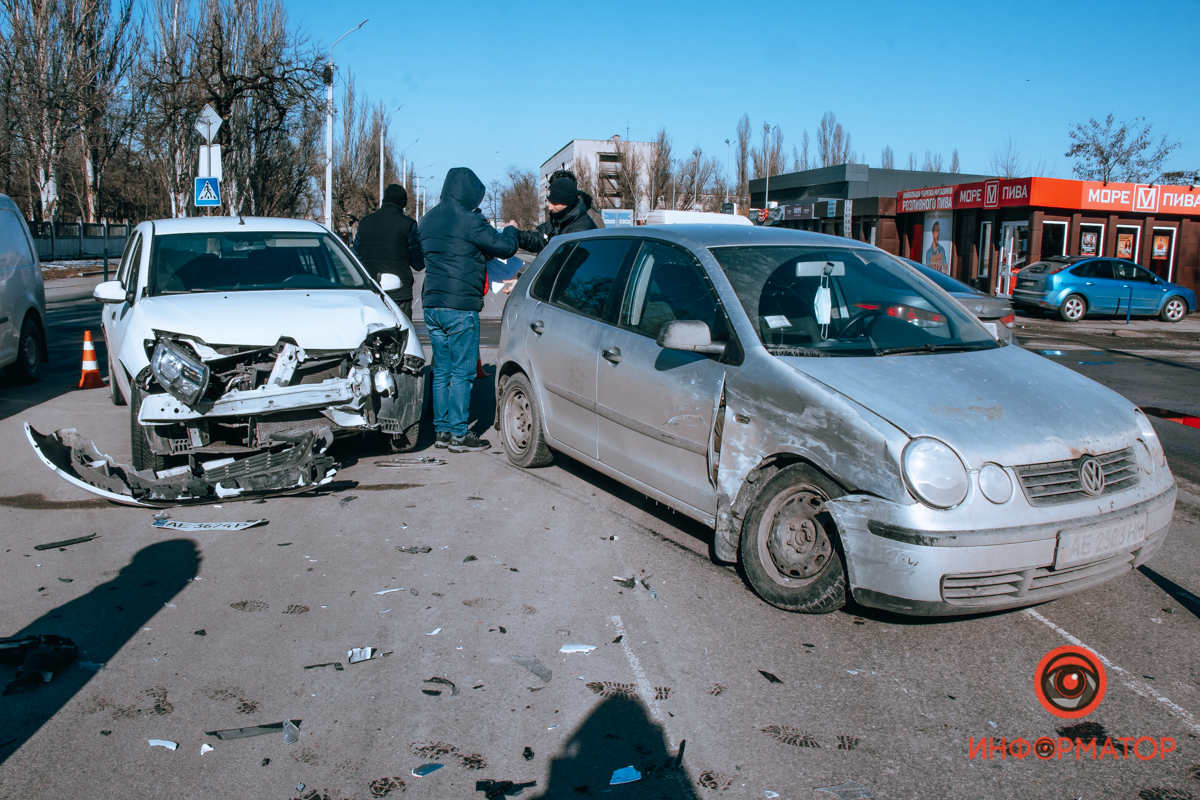 На перекрестке проспекта Калнышевского и улицы Батумской случилось ДТП На перекрестке проспекта Калнышевского и улицы Батумской случилось ДТП