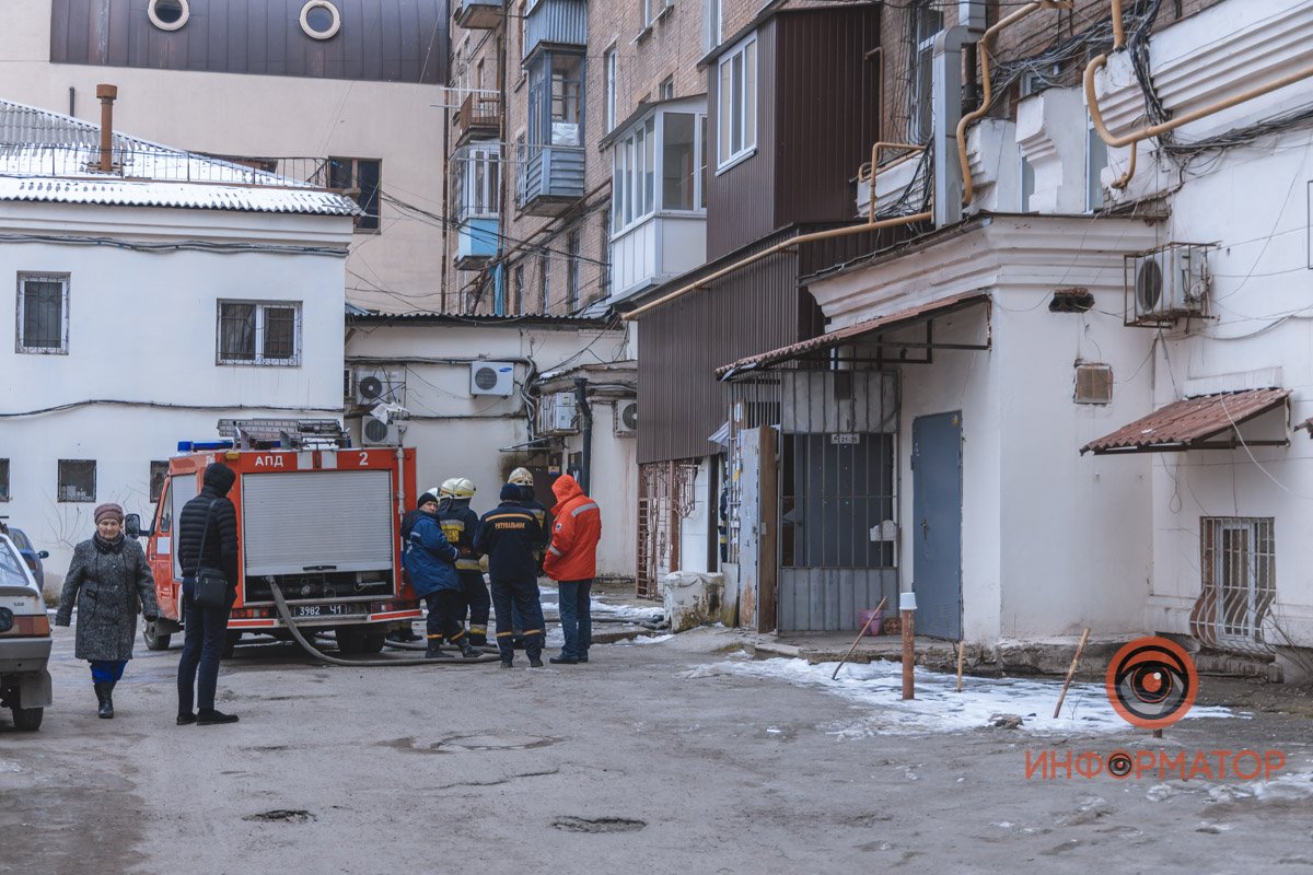 На Яворницкого горел дом На Яворницкого горел дом