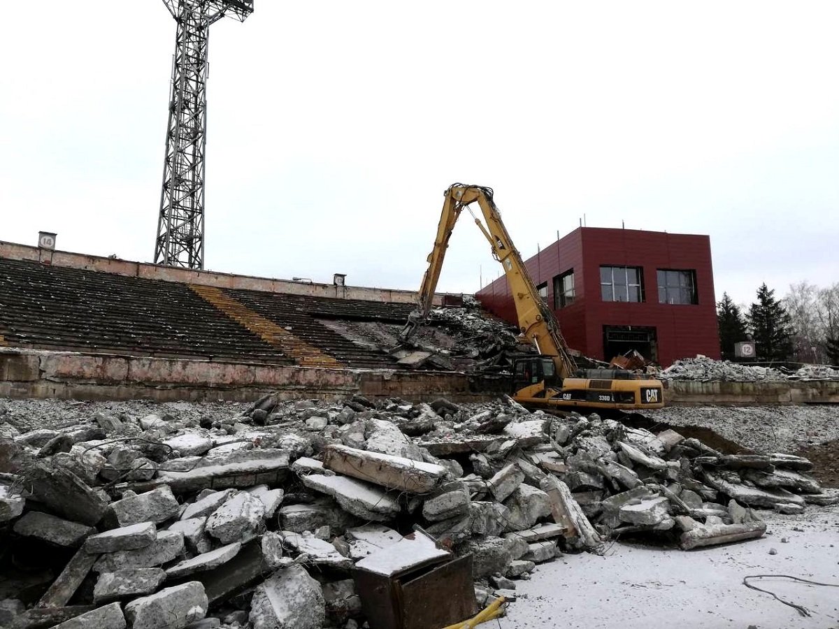Как проходит реконструкция стадиона "Металлург" в Кривом Роге: фото и видео с места 1
