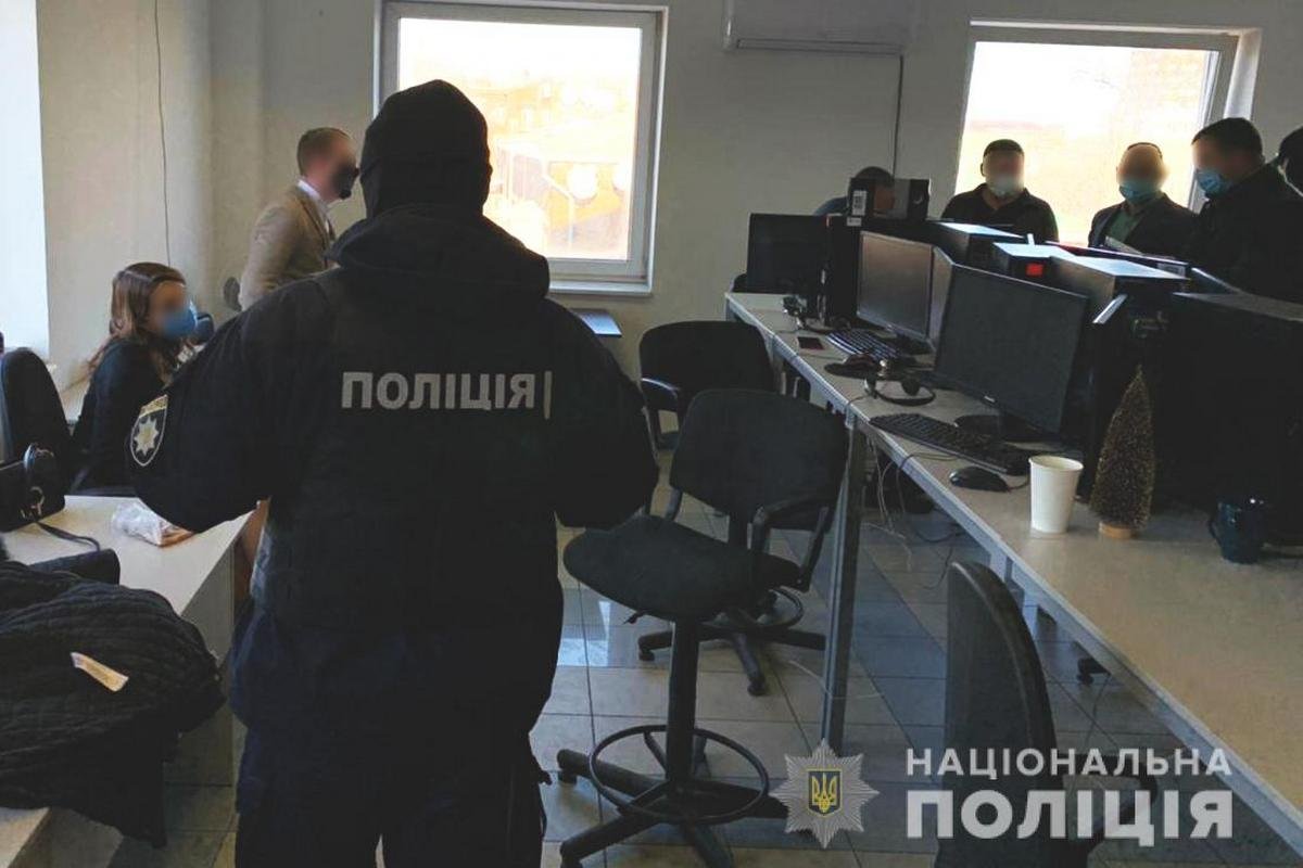 Участниками "схемы" стали больше 100 человек Участниками "схемы" стали больше 100 человек