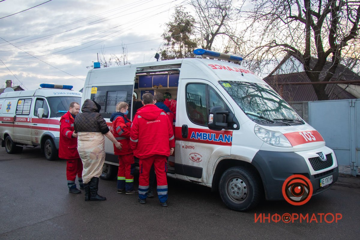 Женщина от госпитализации отказалась Женщина от госпитализации отказалась