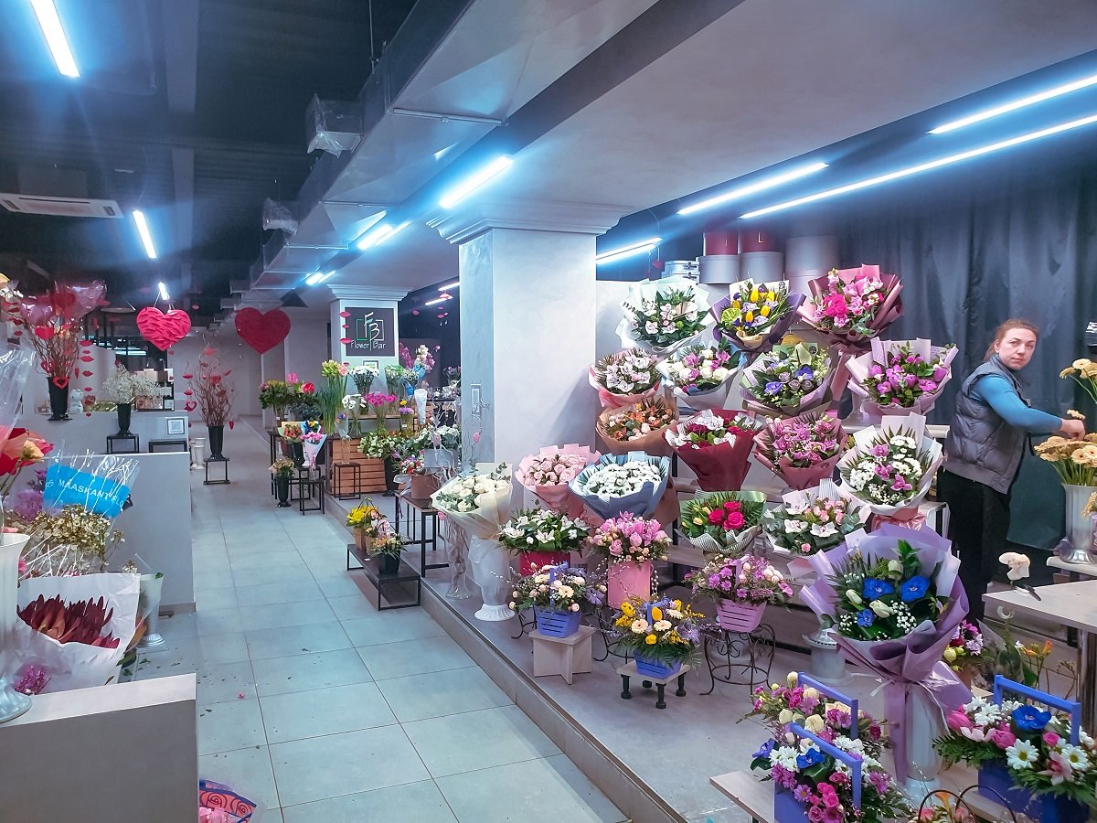 Где в Днепре найти особенный букет для особенного дня в любое время суток 4