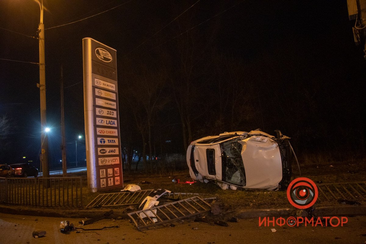 Предполагаемый водитель сбежал Предполагаемый водитель сбежал