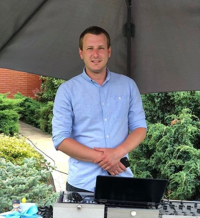 Хочу работать диджеем: парень из Днепра рассказал о праздниках, пьяных гостях и угрозах 3