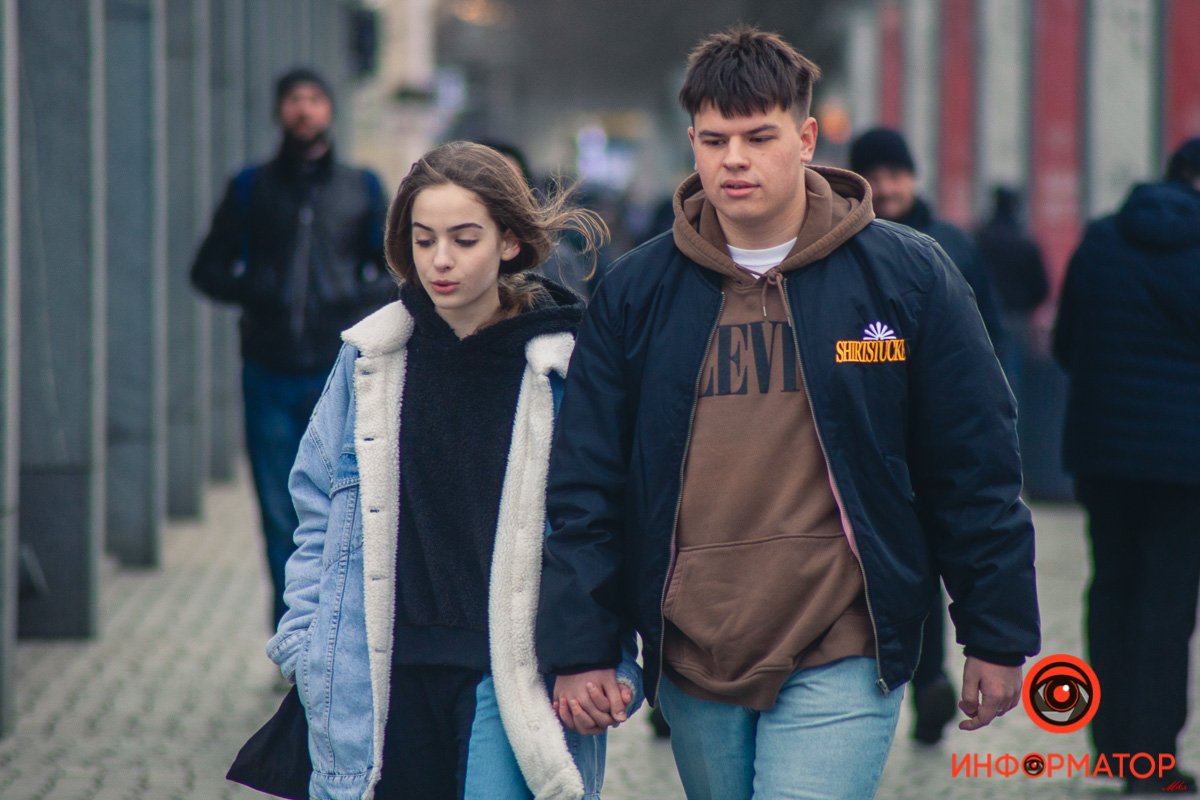 Не время ходить расстегнутым Не время ходить расстегнутым