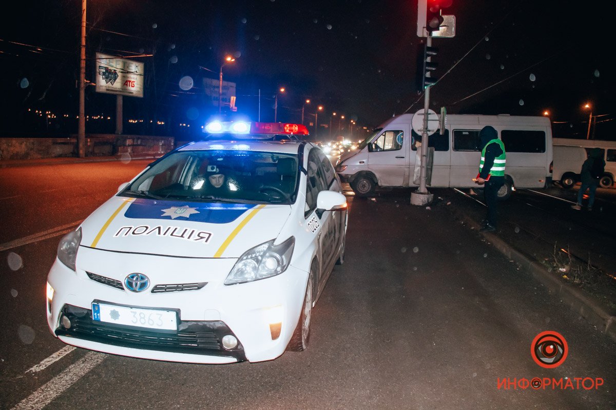 В воскресенье, 28 февраля, на проспекте Богдана Хмельницкого случилась авария