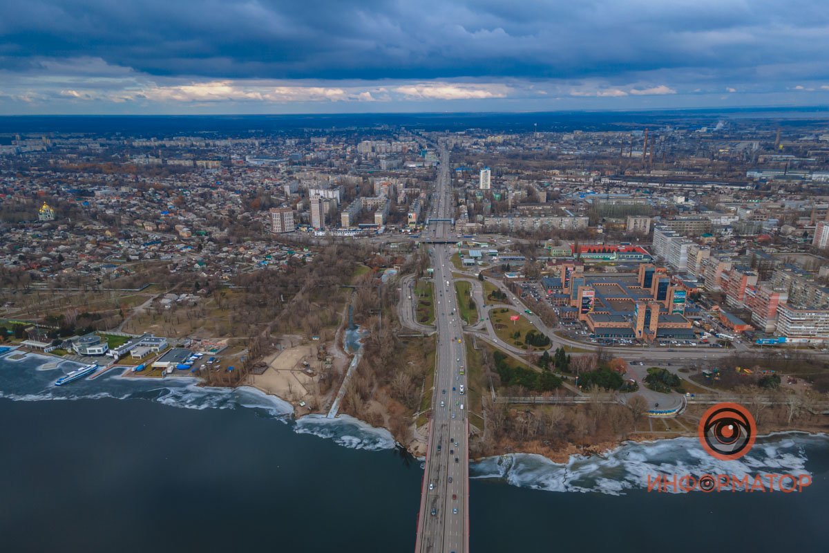 ...не должен выслушивать: «хочешь прыгну с крыши? ведь я смогу»...