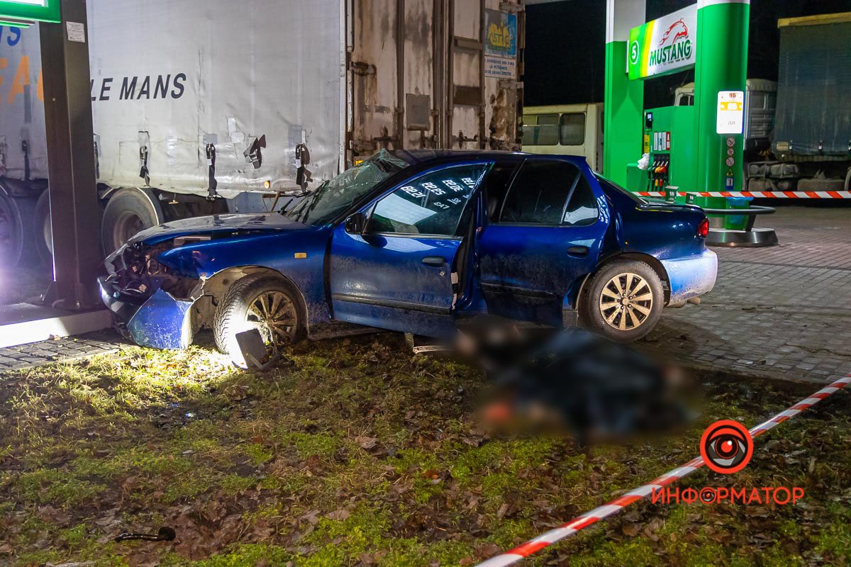 Авария случилась примерно в 1:00