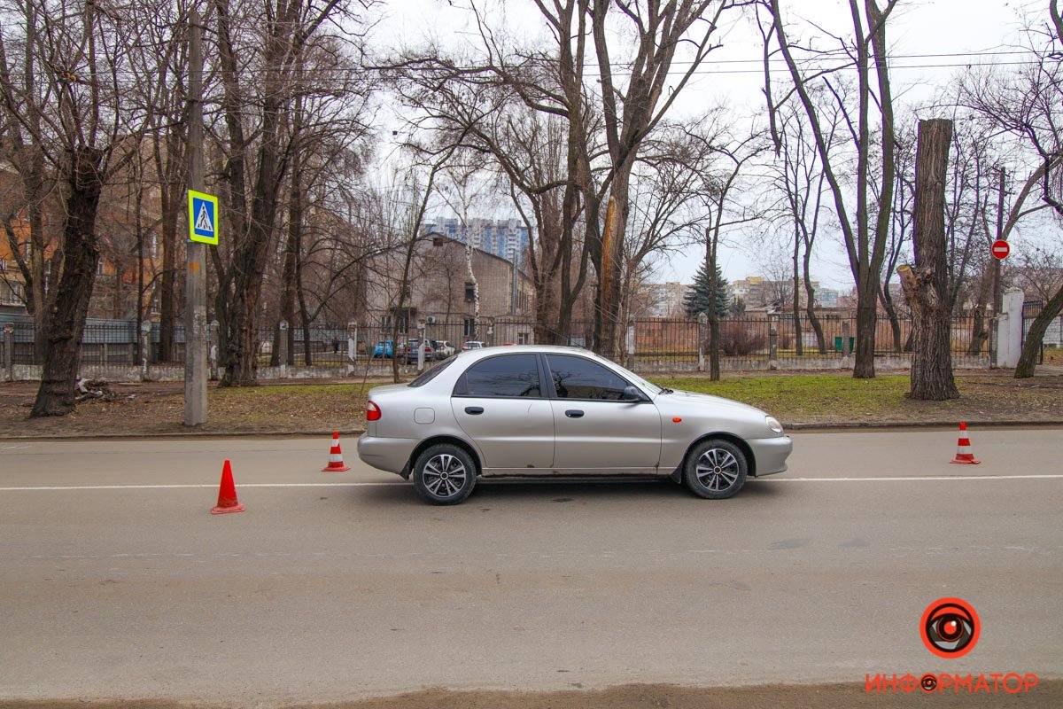Место аварии оградили конусами Место аварии оградили конусами