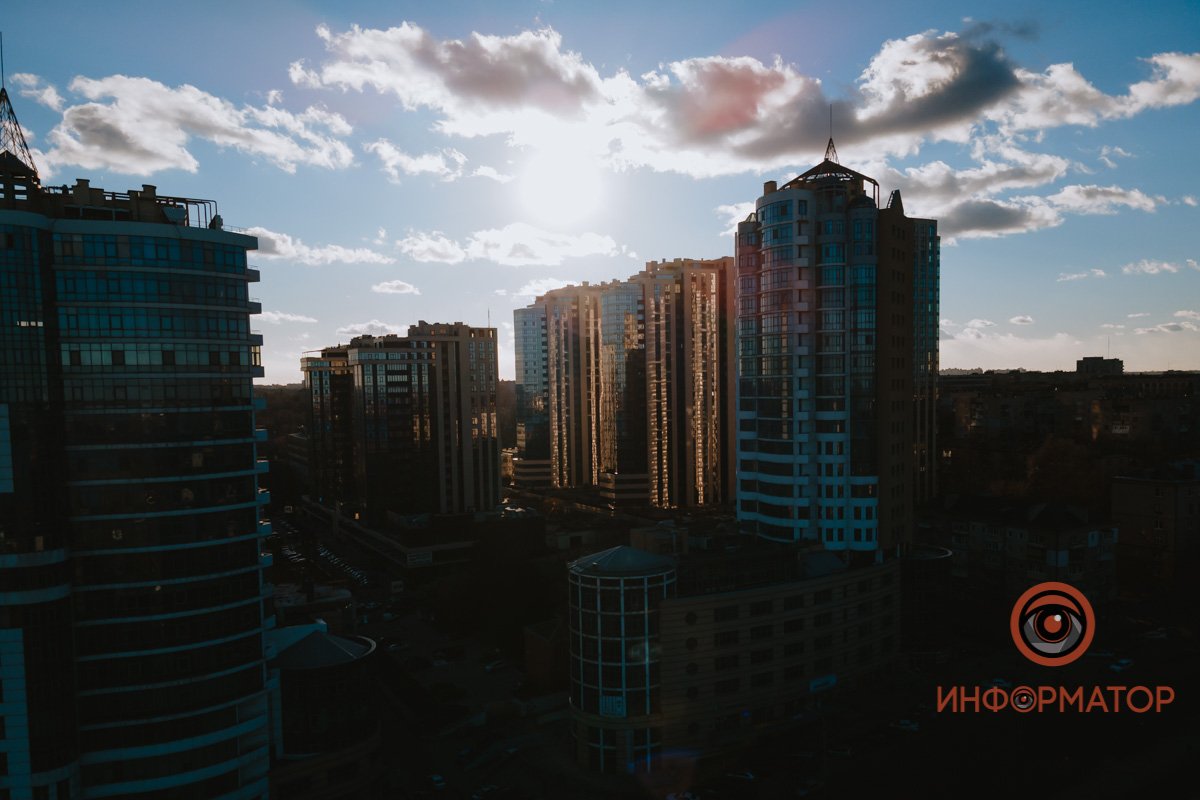 Про старость, глядящую косо на это И все-таки думающую о том.