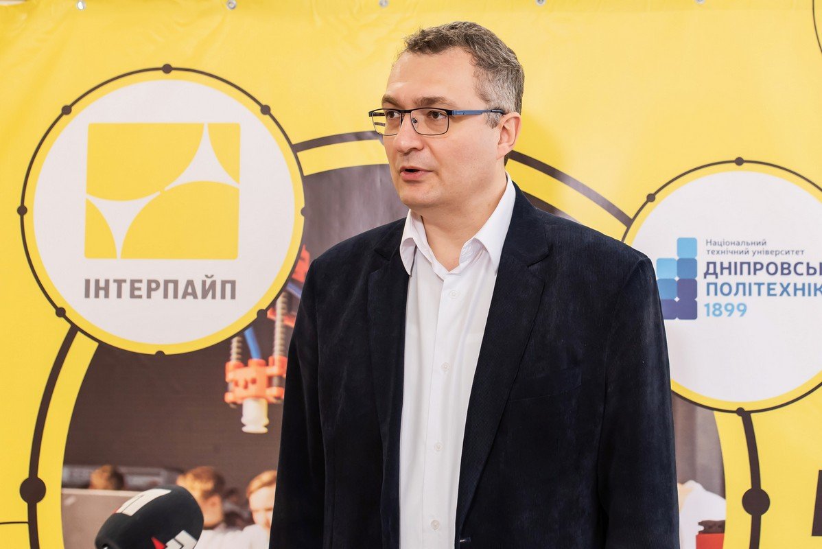 При поддержке ИНТЕРПАЙП стартовали занятия юных мехатроников Днепра и области 3