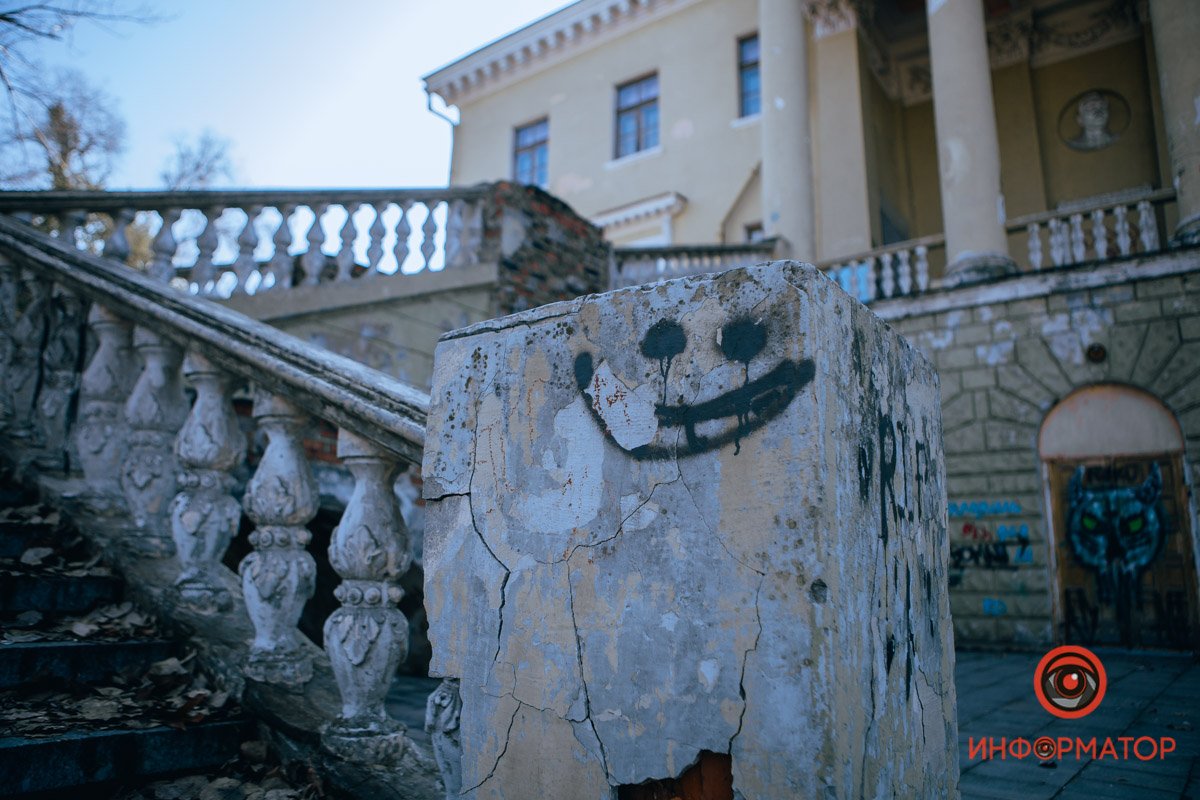 Однако 300 лет назад оно было резиденцией самого князя Потемкина