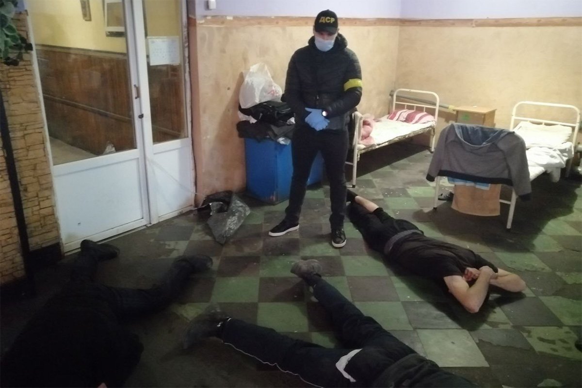 34-летний житель Днепра отбывал наказание в колонии и стал «смотрящим»