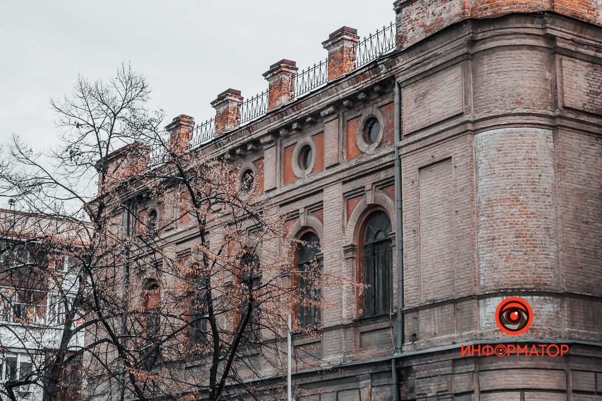 Состояние фасада Английского клуба сейчас