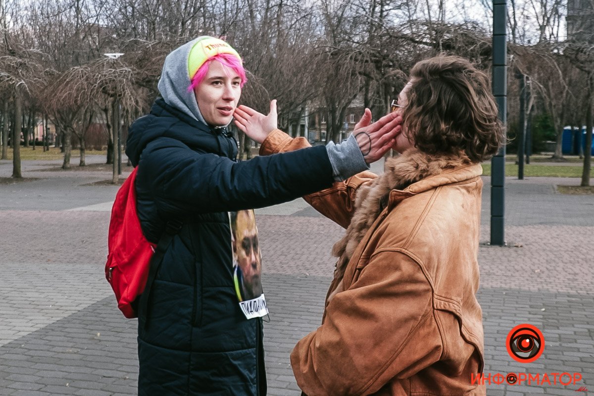 В центре Днепра восстанавливали девственность с помощью молитвы