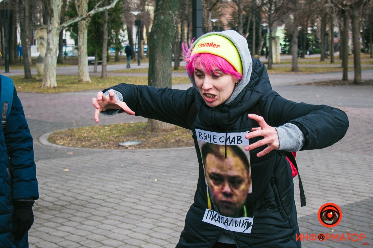 В центре Днепра восстанавливали девственность с помощью молитвы 10