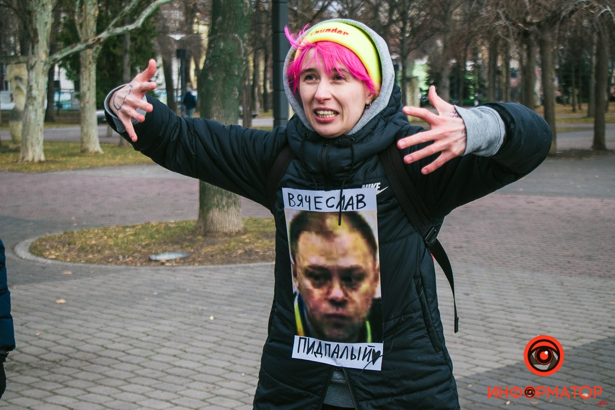 В центре Днепра восстанавливали девственность с помощью молитвы 11