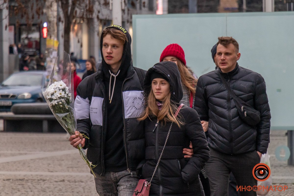 Сам купил - сам неси :)