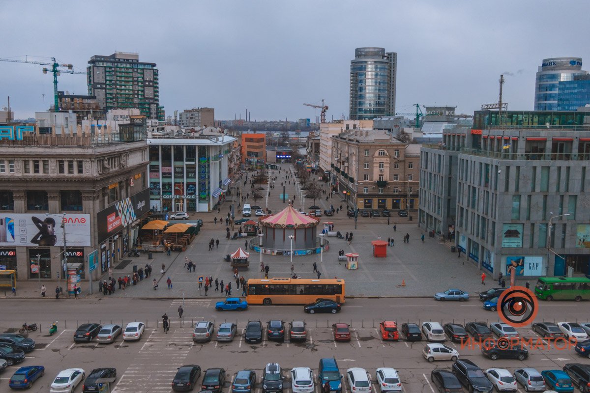 А что вам больше нравится - фонтан или карусель?