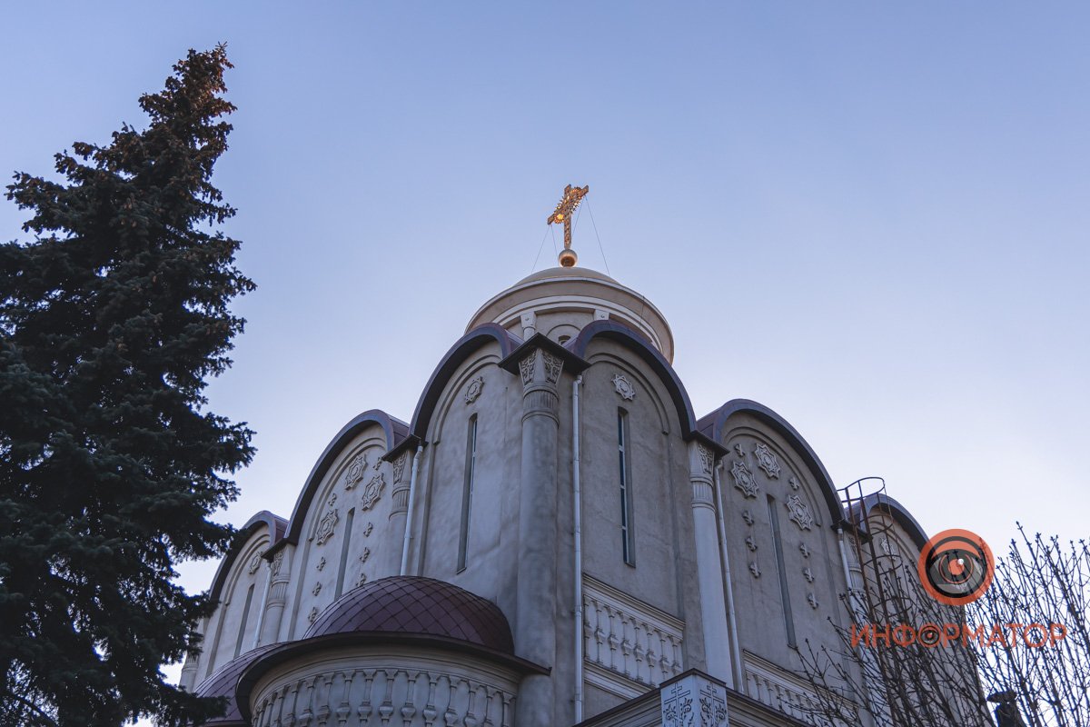 Этот храм - преемник Александро-Невской церкви