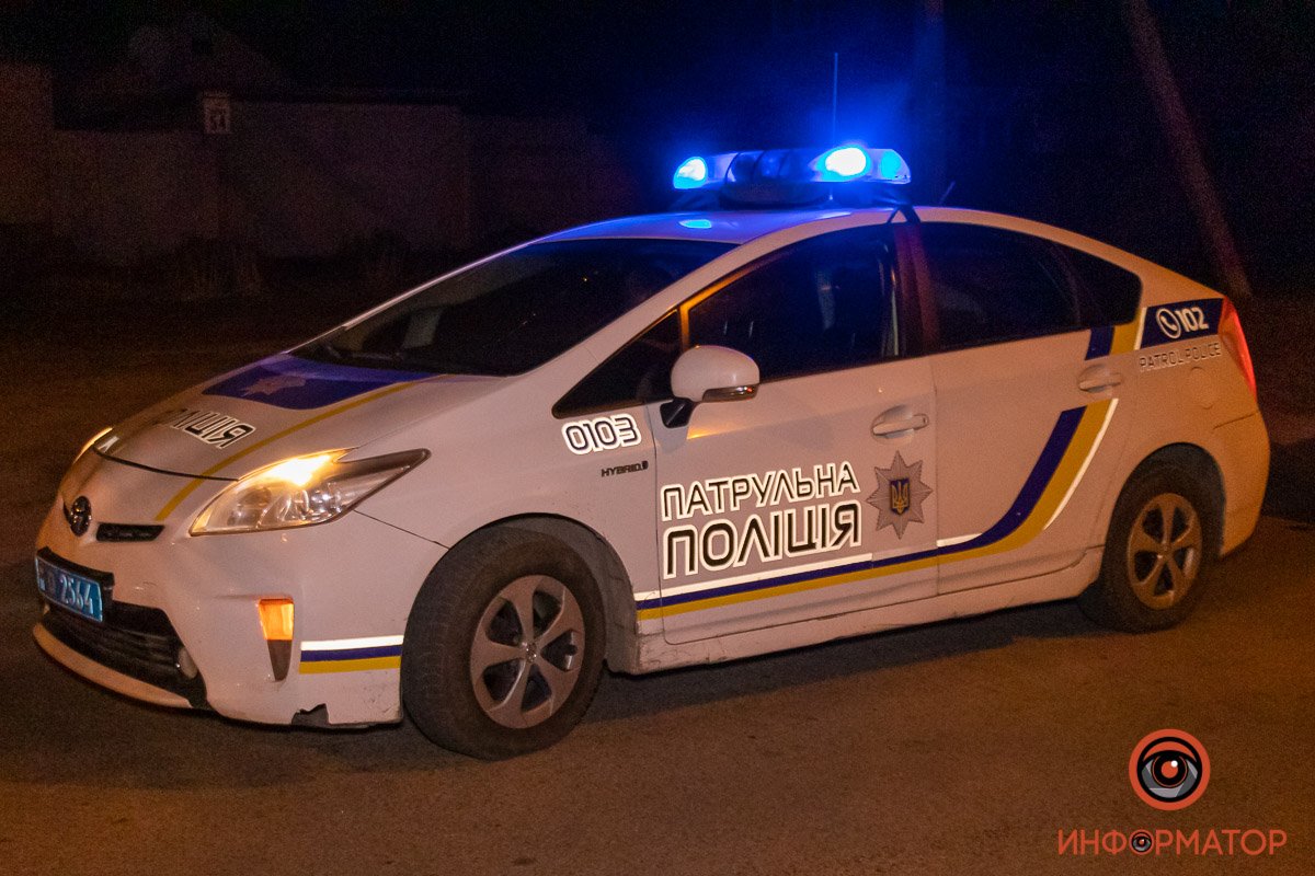 На место приехали полицейские и медики На место приехали полицейские и медики