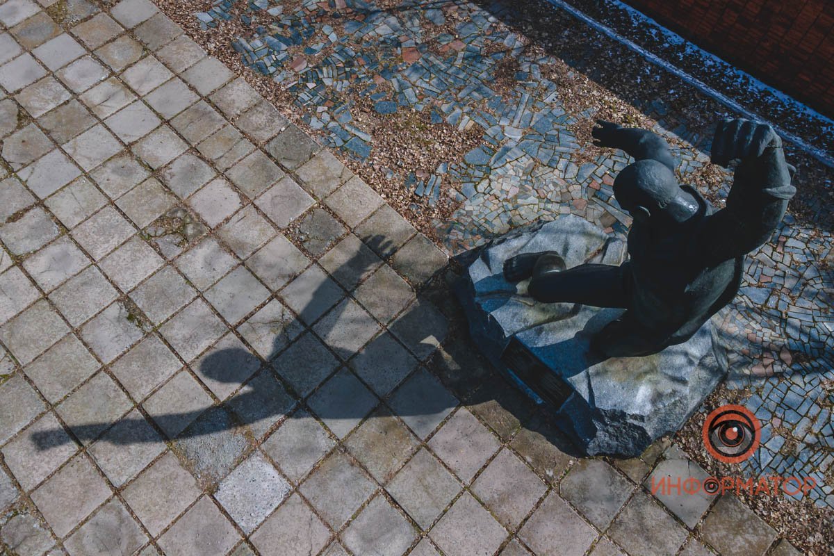 Массивная фигура