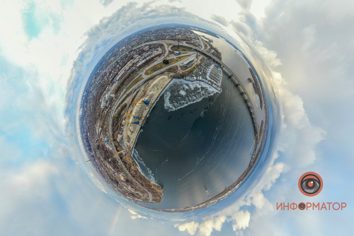 А тут люди-рыбы стали выходить на сушу