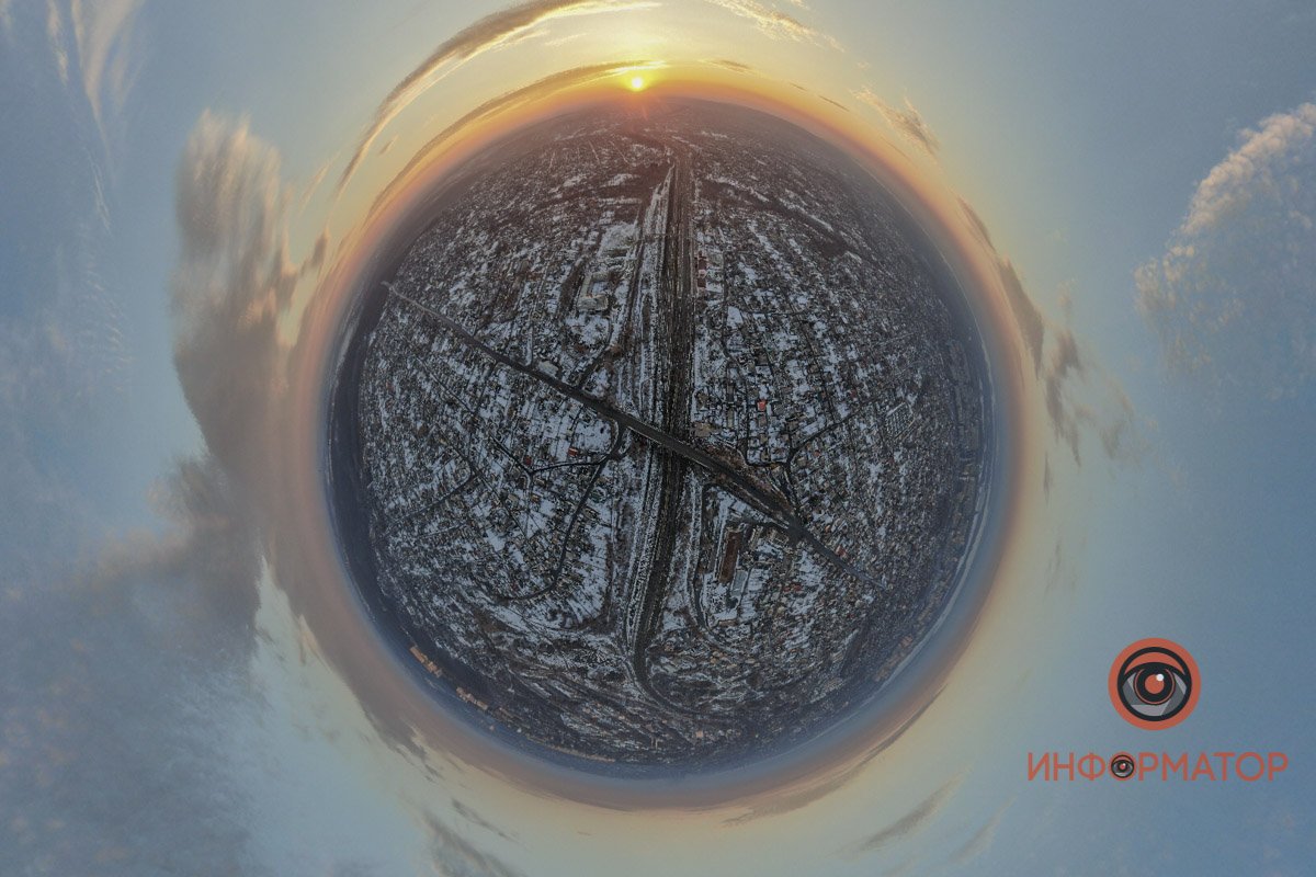 Планета восходящего солнца. Там есть только один город - Новый Орлеан