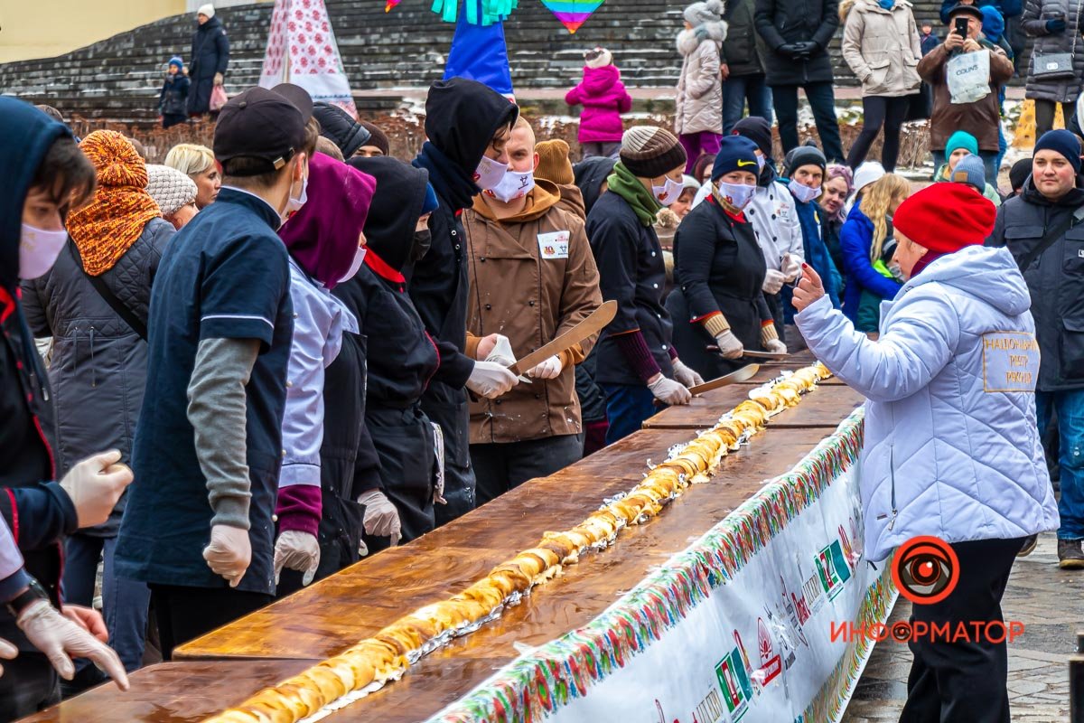 Вес блюда– около 80 килограмм Вес блюда– около 80 килограмм