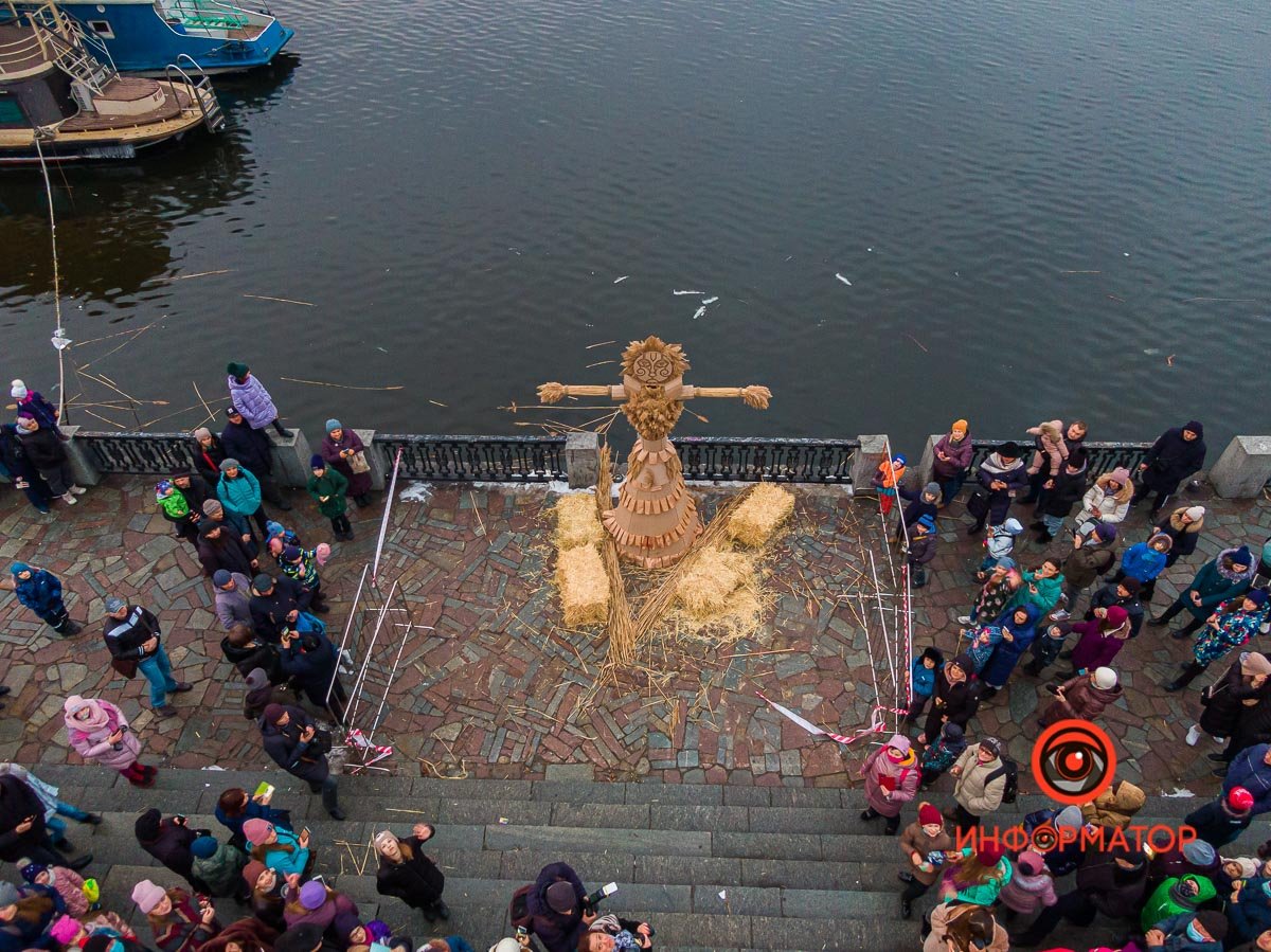 Гуляния прошли на Сичеславской Набережной Гуляния прошли на Сичеславской Набережной