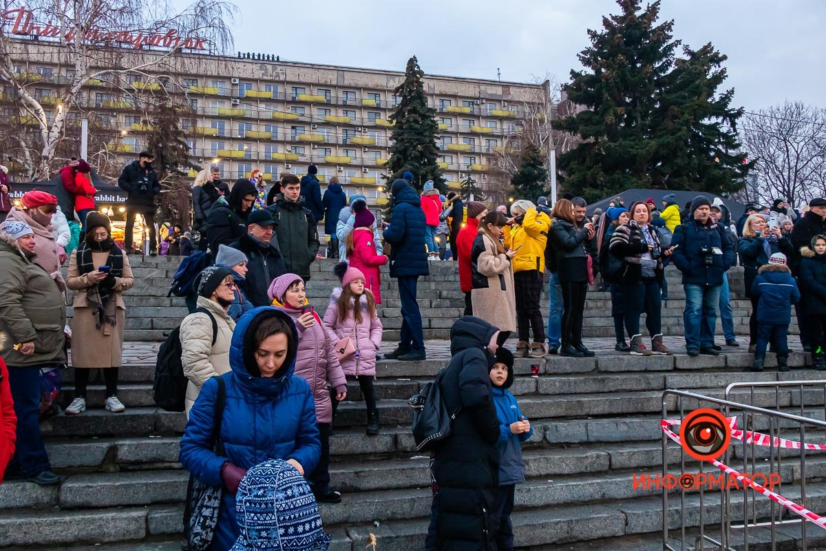 К сожалению, гости в масках встречались редко К сожалению, гости в масках встречались редко