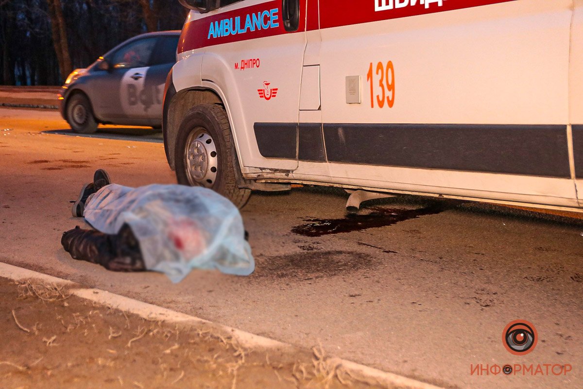 В Днепре на Богдана Хмельницкого Hyundai насмерть сбил мужчину на пешеходном переходе 4