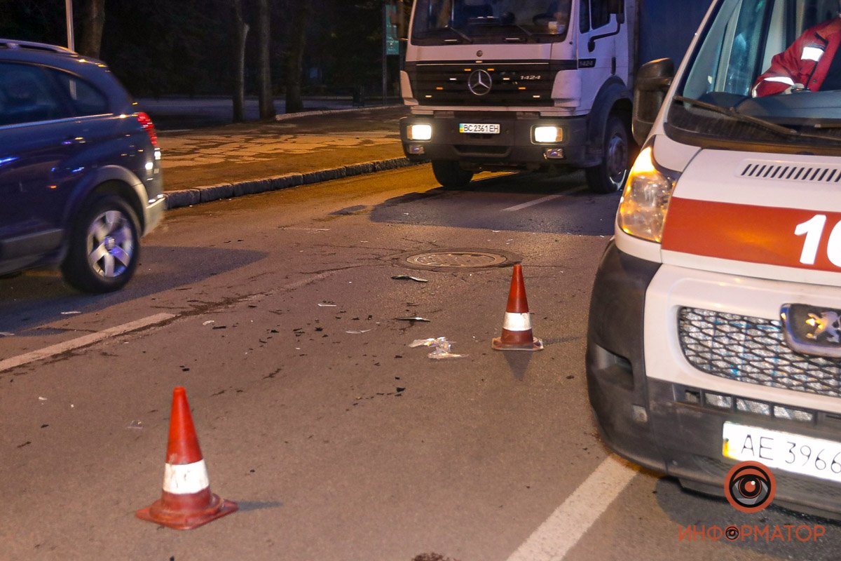 В Днепре на Богдана Хмельницкого Hyundai насмерть сбил мужчину на пешеходном переходе 7