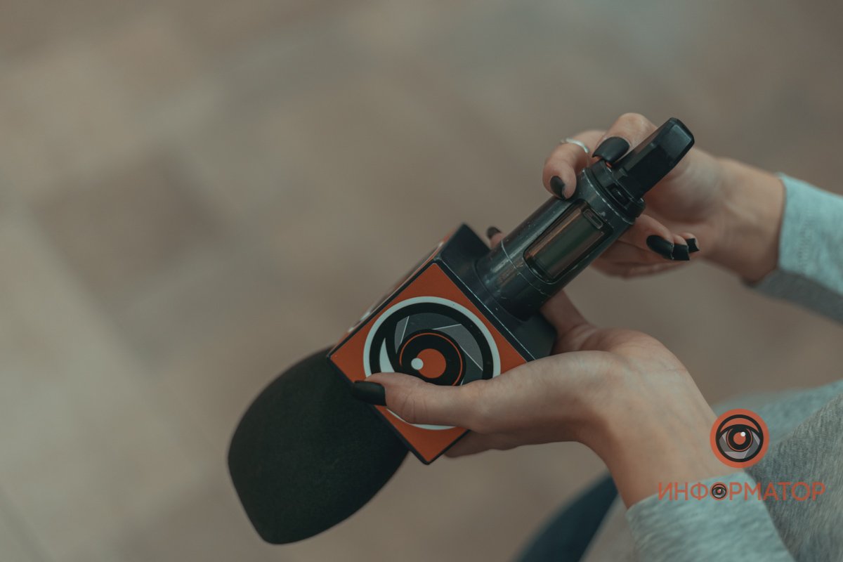 Только ты видишь микрофон с этой стороны Только ты видишь микрофон с этой стороны