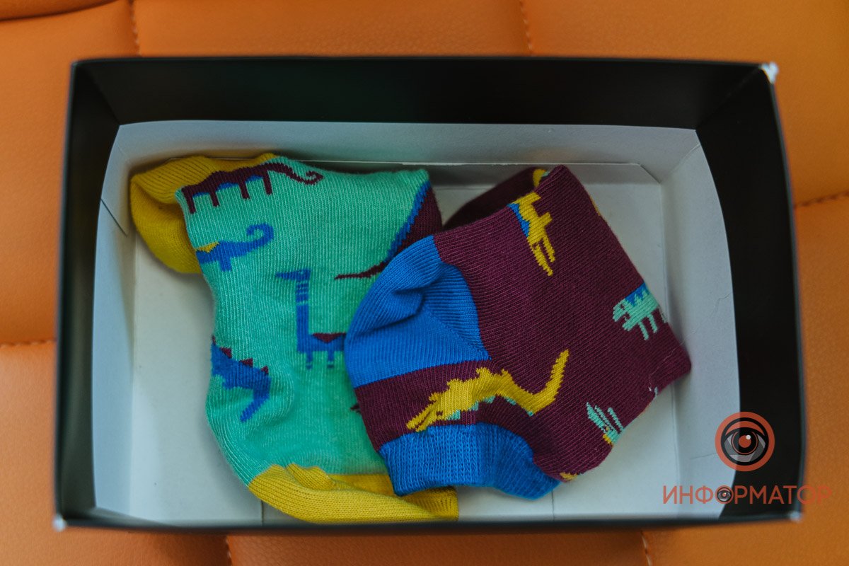 Редакционная коробка с носками (уже почти пустая) - для тех, кто работал в дождь и снег :) Редакционная коробка с носками (уже почти пустая) - для тех, кто работал в дождь и снег :)