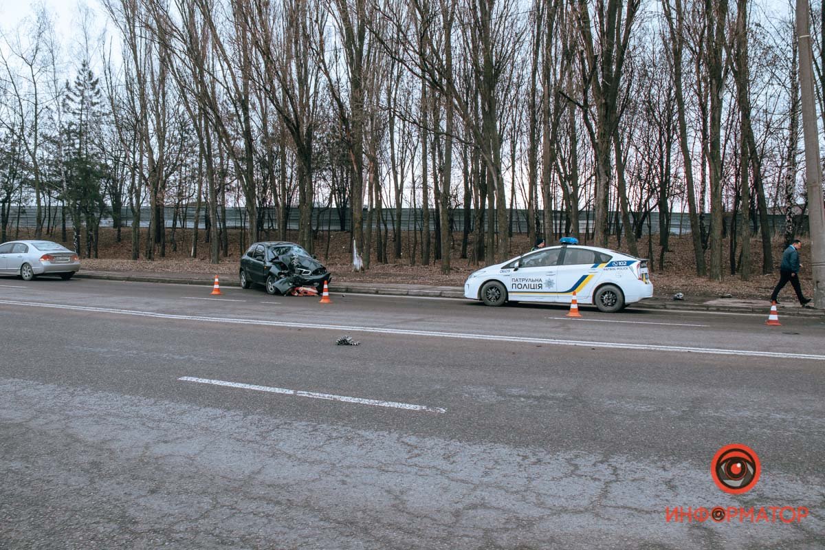 В повороте водитель не справился с управлением В повороте водитель не справился с управлением