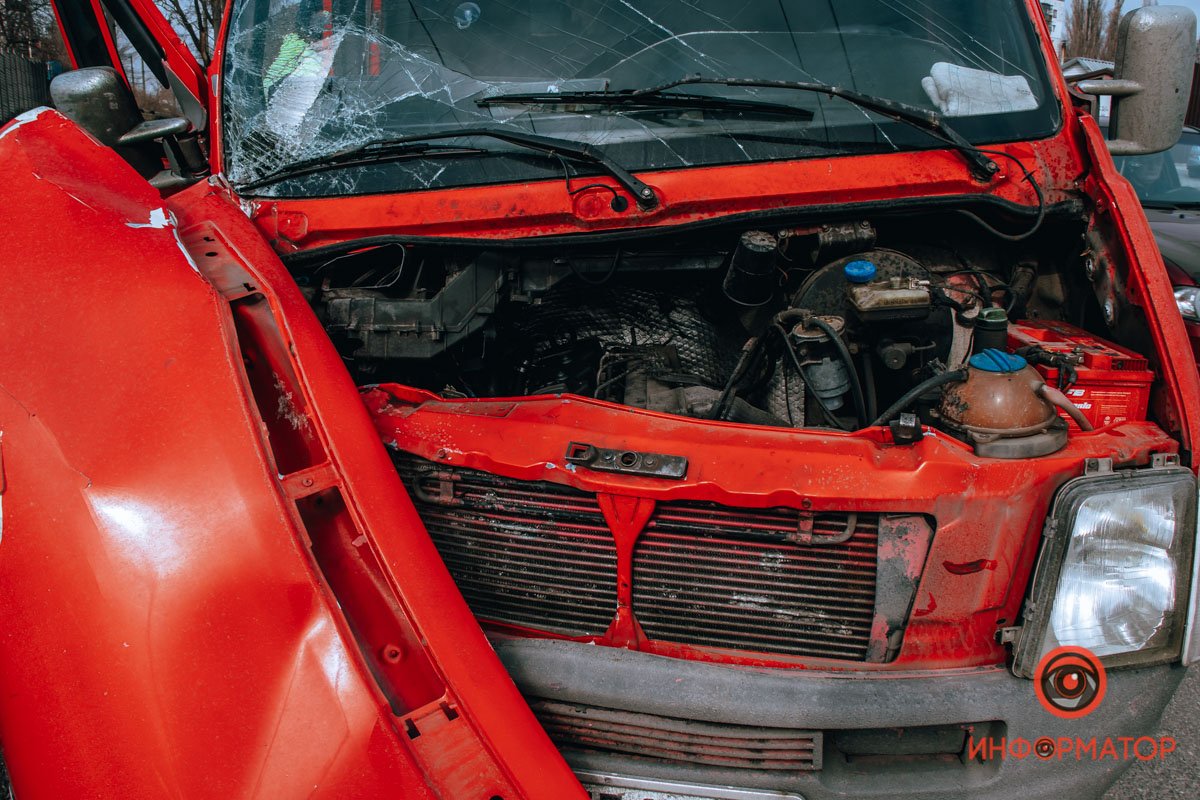 Volkswagen ехал со стороны проспекта Богдана Хмельницкого