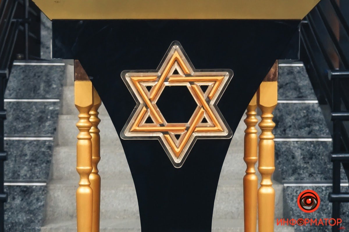 Автором проекта реконструкции стал Александр Теодорович Дольник фирма «DOLNIK & Co» Автором проекта реконструкции стал Александр Теодорович Дольник фирма «DOLNIK & Co»