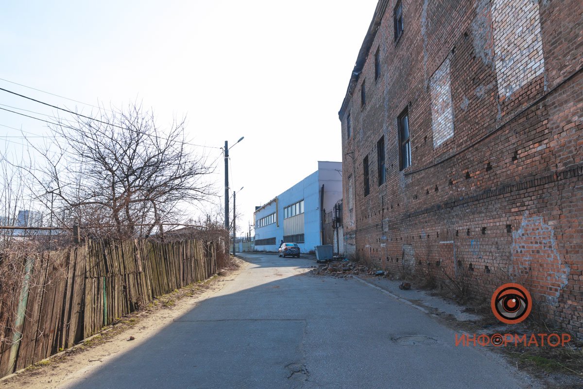 Местные обходят стороной