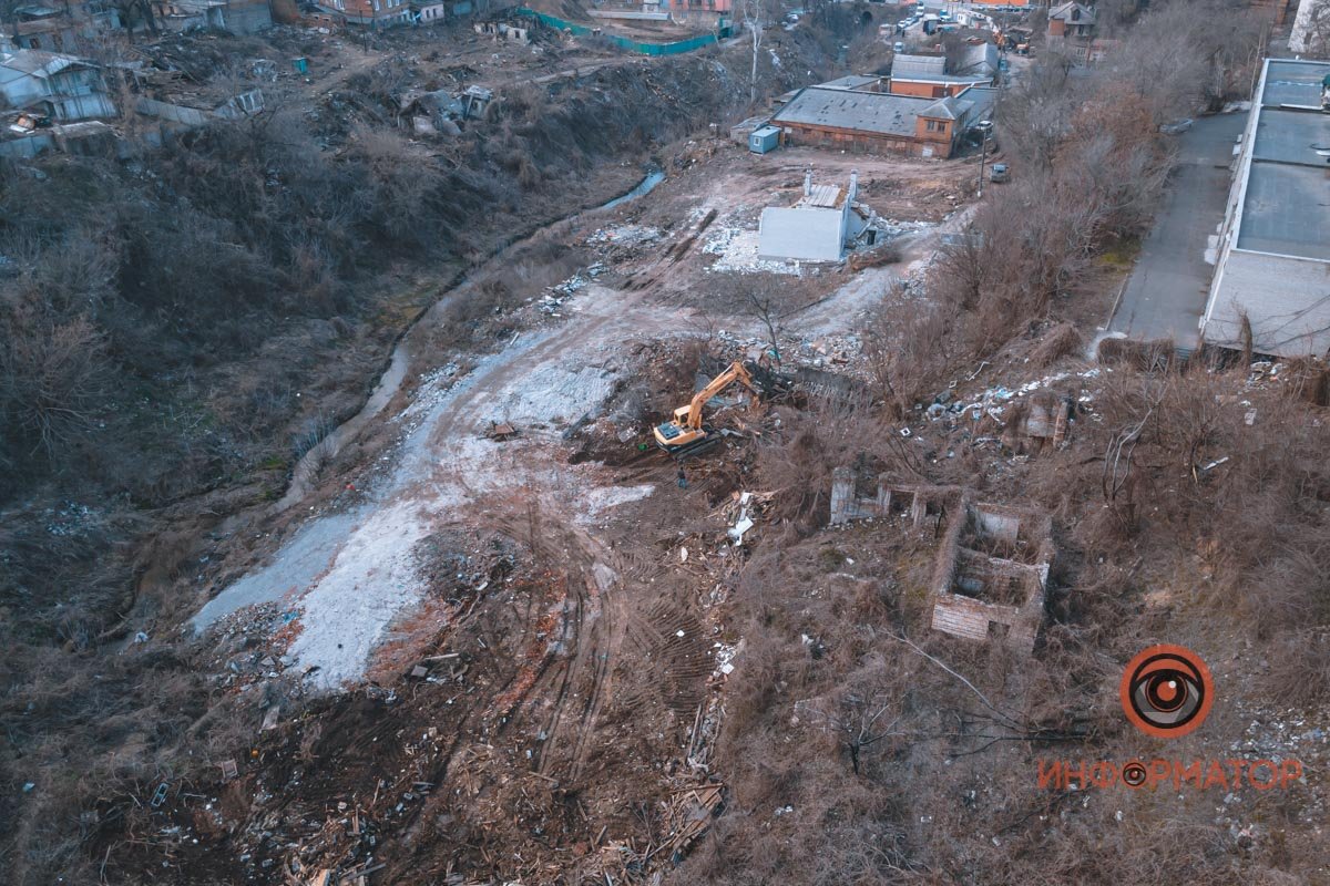 Работа кипит