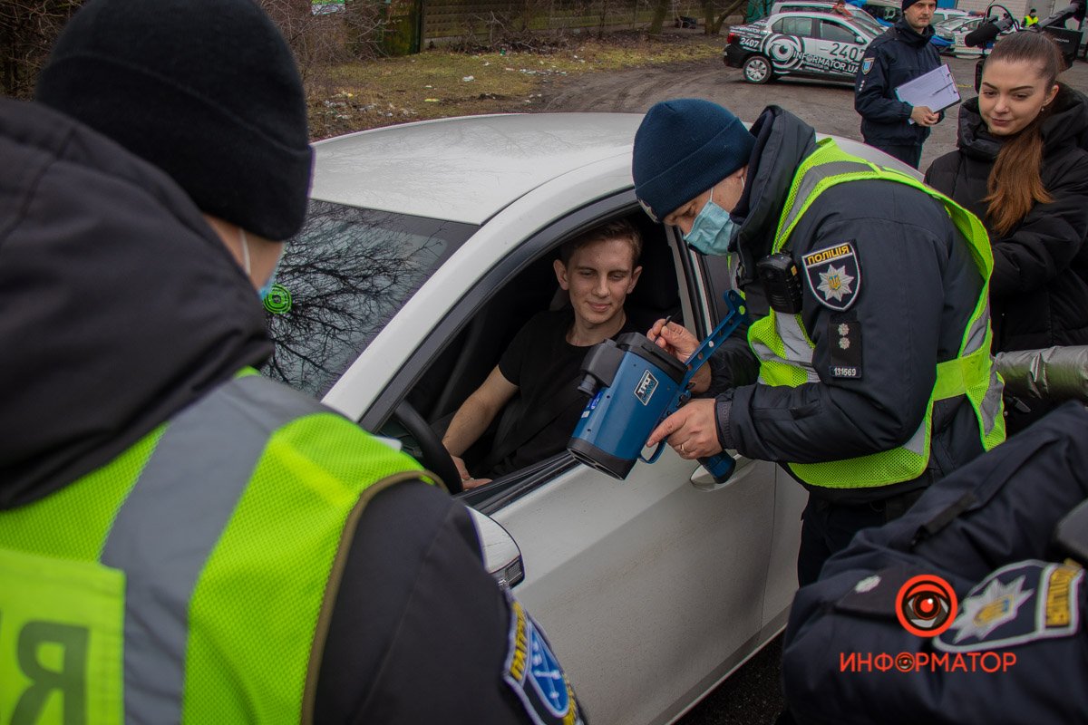 Нарушители соглашались с нововведениями, но без особой радости Нарушители соглашались с нововведениями, но без особой радости
