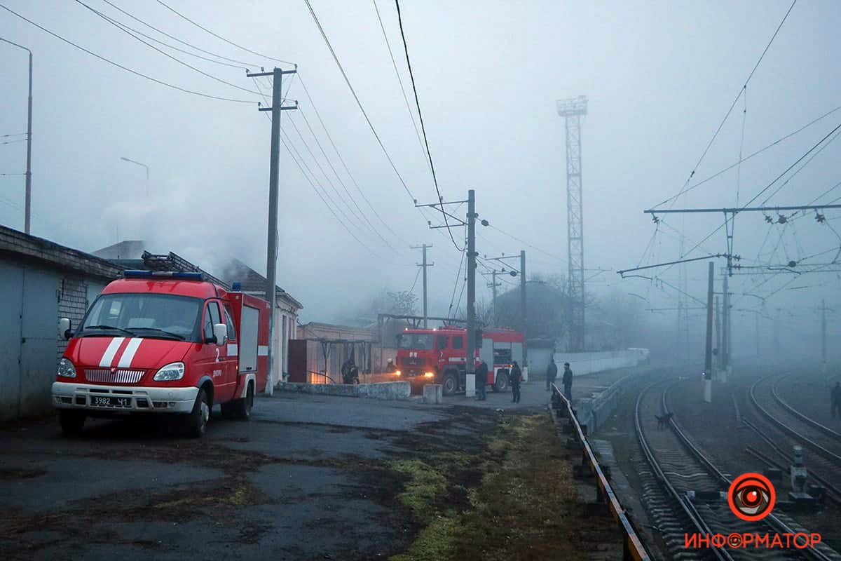 Пожар произошел на предприятии на улице Академика Белелюбского
