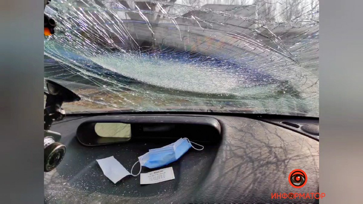 Кот упал с 6 этажа Кот упал с 6 этажа