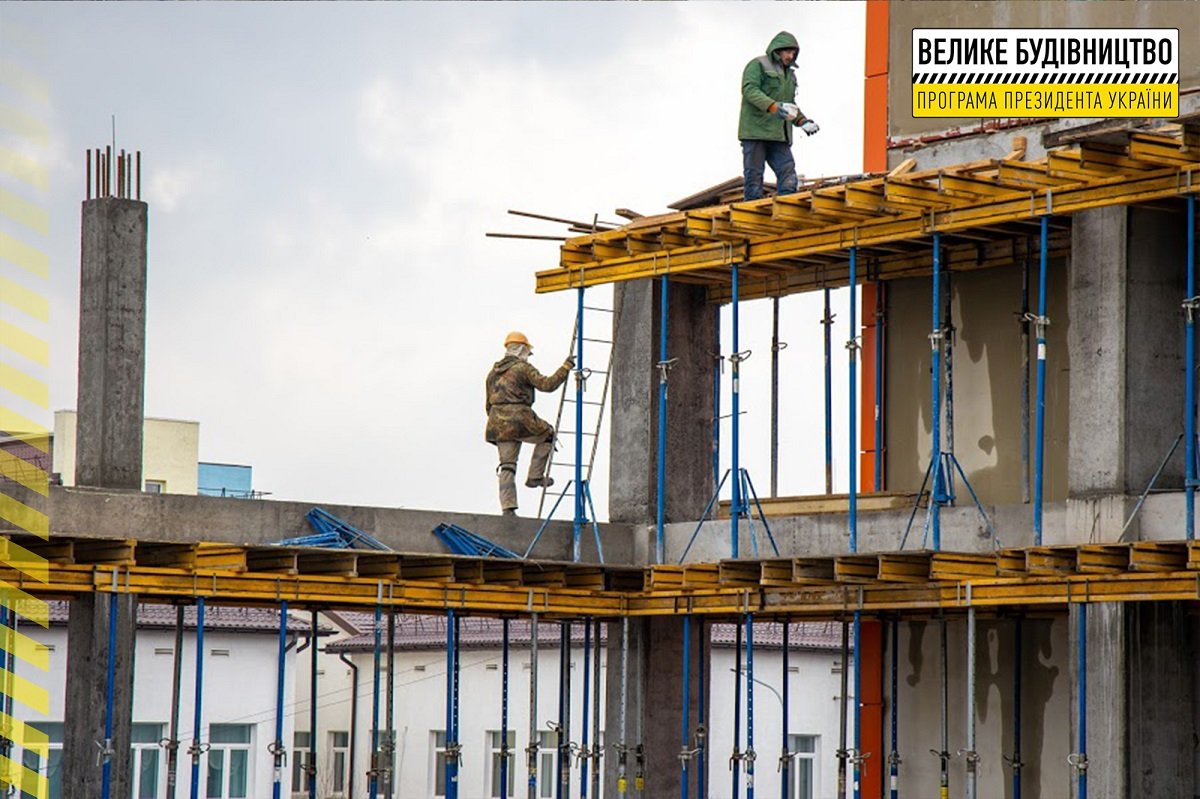На Днепропетровщине возводят «с нуля» еще один бассейн 3
