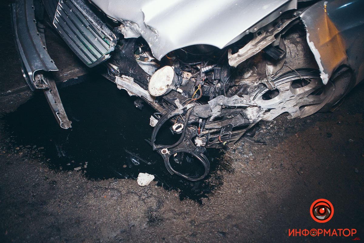 На дорогу пролилось масло