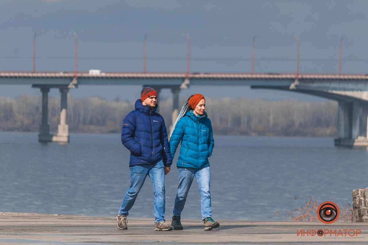 В твоей руке моя рука